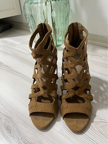 Bershka Topuklu Sandalet