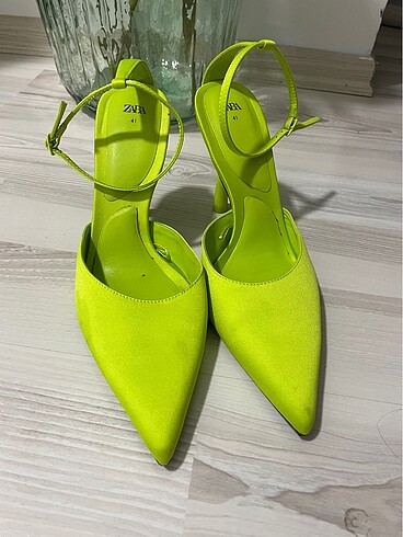 Zara Neon topuklu ayakkabı