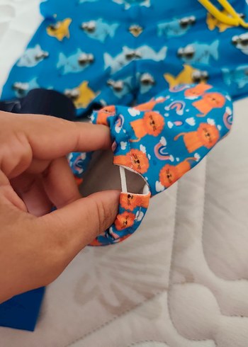 Erkek Çocuk Renkli Baskılı Mayo ve Deniz Ayakkabısı - Görsel 7