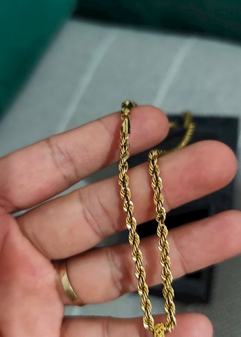 Uzun Zincirli İşlemeli Altın Kadın Kolye - Görsel 2