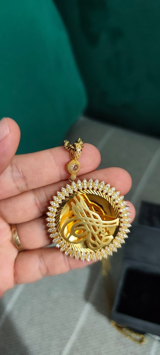 Uzun Zincirli İşlemeli Altın Kadın Kolye - Görsel 3