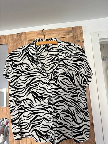 Zebra desen yarım kollu bluz