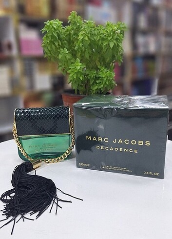 Marc Jacobs Decadence EDP 100ml Bayan