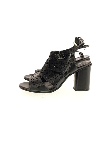Vintage Love Sandalet %70 İndirimli.