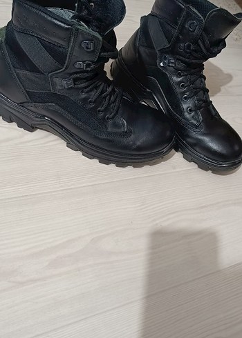 Özkan marka 42 numara siyah erkek botu - Görsel 3