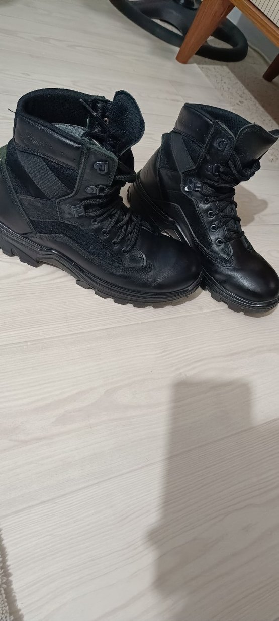 Özkan marka 42 numara siyah erkek botu - Görsel 3