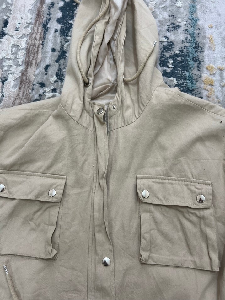 Düğmeli Kapüşonlu Bej Keten Kadın Ceket - Görsel 3