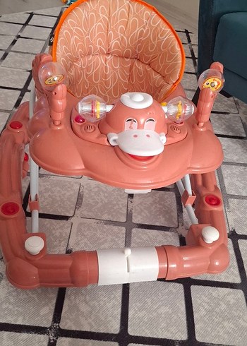 Renkli yavruağzı Bebek Yürüteci