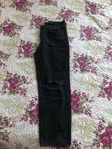 29 Beden siyah Renk Siyah pantolon