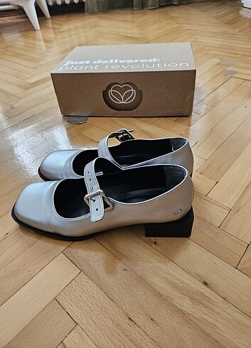 38 Beden Prev Jane Metal