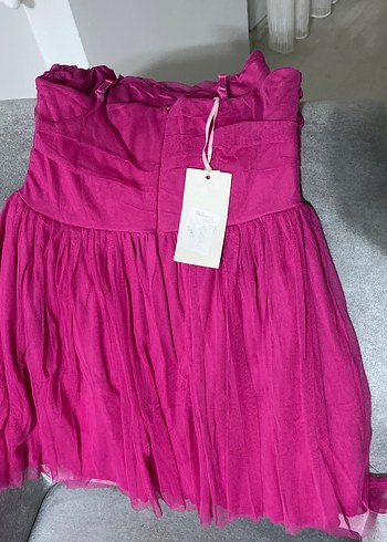 Tüllü askılı pembe elbise - Görsel 3