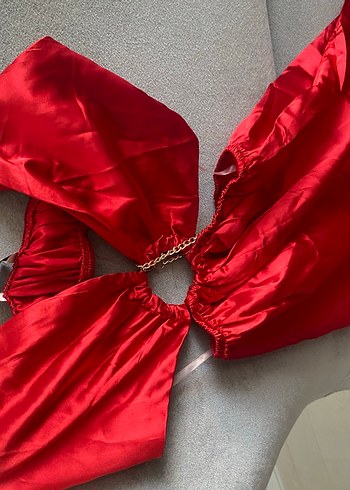 Kadın Kırmızı Uzun Drapeli Saten Tulum - Görsel 2