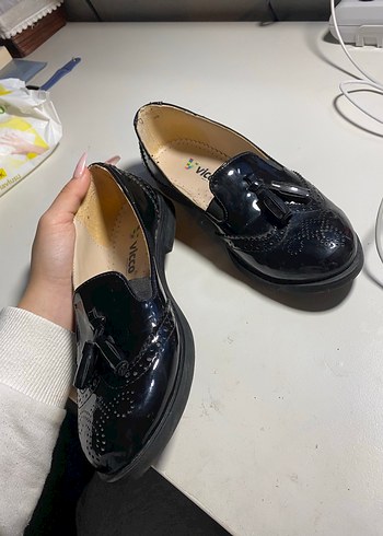 Vicco Parlak Siyah Kız Çocuk Loafer Ayakkabı - Görsel 2