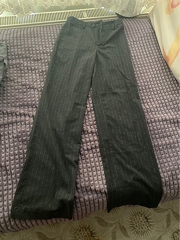 Çizgili ince kumaş pantalon