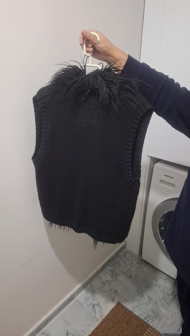 Kürklü Siyah Kadın Yün Yelek - Görsel 3