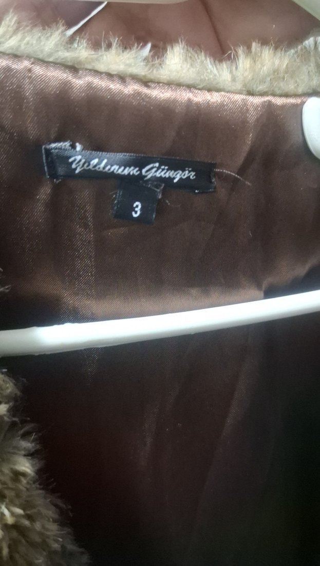 Kahverengi Kürk Detaylı Kadın Yelek - Görsel 4