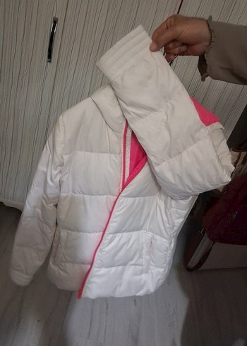 Kadın Beyaz Kapüşonlu Fermuarlı Mont - Görsel 2