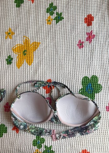 LC Waikiki Desenli Bikini Üstü
