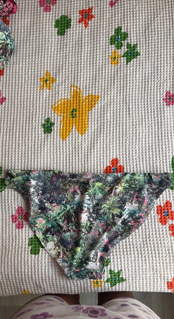 Desenli Kadın Bikini Altı - Görsel 3