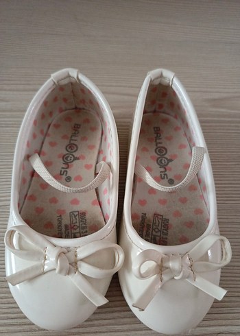 Beyaz Fiyonk Detaylı Kız Çocuk Babet - Görsel 3