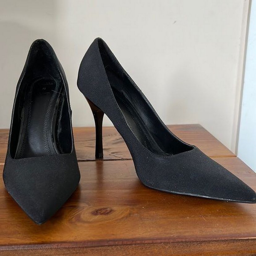 Siyah Süet Sivri Uçlu Stiletto Topuklu Ayakkabı - Görsel 2