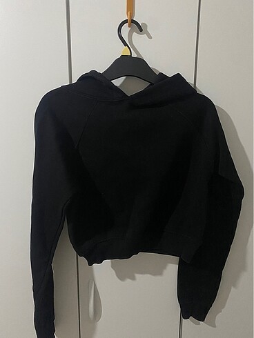 addax crop sweat