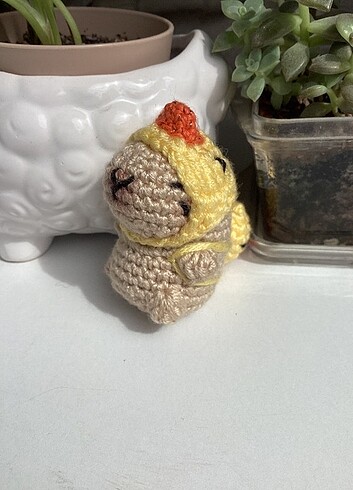 Örgü ördekli capybara anahtarlık 