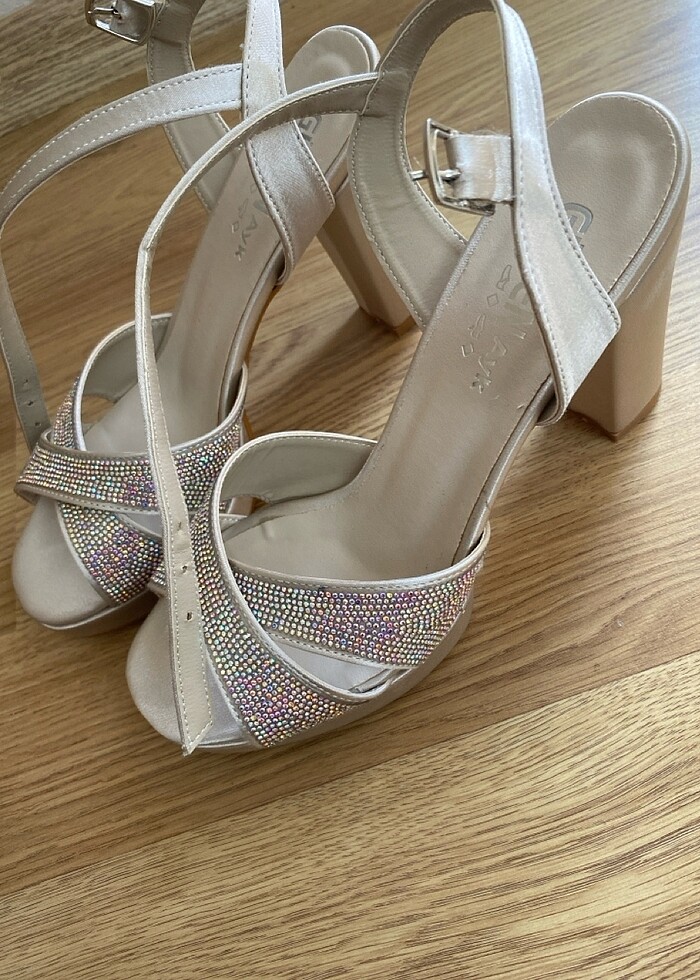 Platform abiye ayakkabı - Görsel 3