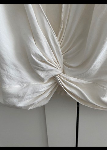 Beyaz V Yaka Kısa Kollu Keten Bolero - Görsel 2