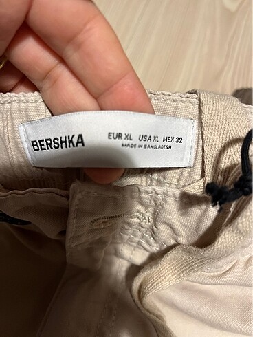 xl Beden haki Renk 2 adet Bershka marka bermuda şort