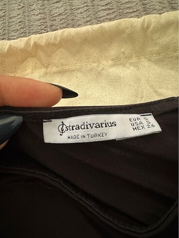 Stradivarius STRADİVARİUS ÜST