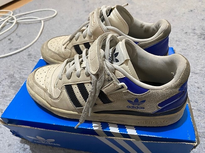 Adidas forum low