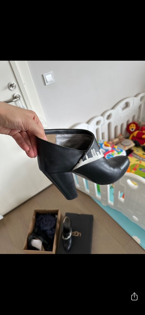 Tokalı Siyah Yüksek Topuklu Kadın Bot - Görsel 2