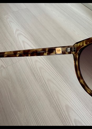 Şeffaf Kahverengi Gri Kadın Güneş Gözlüğü - Görsel 5