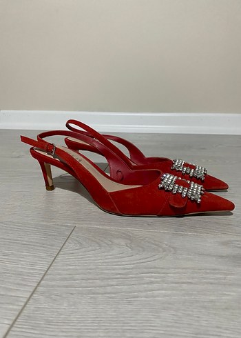 38 Beden Zara Kırmızı Süet Taş Tokalı Stiletto