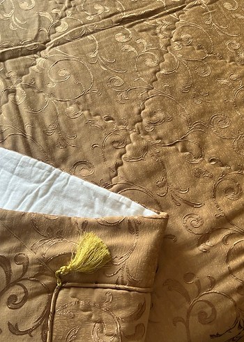 Çeyizlik Özel dikim yatak örtüsü ve yastıkları - Görsel 3