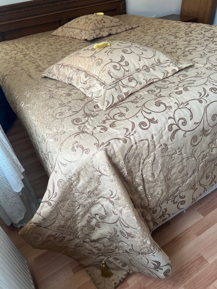 Çeyizlik Özel dikim yatak örtüsü ve yastıkları - Görsel 5