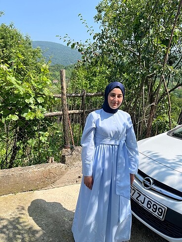 Diğer Yandan baglamalı elbise