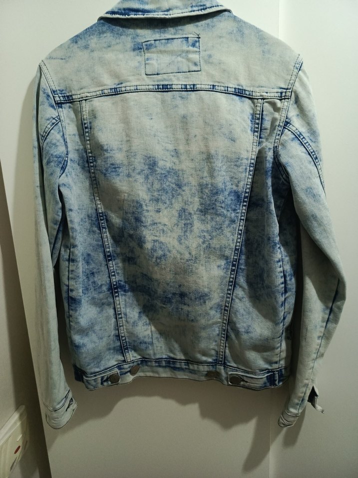 Düğmeli Batik Desenli Mavi Kadın Denim Ceket - Görsel 4