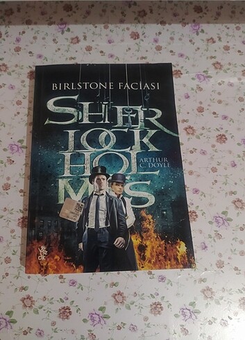 SHERLOCK HOLMES 