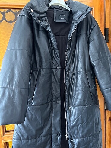 Siyah bershka mont
