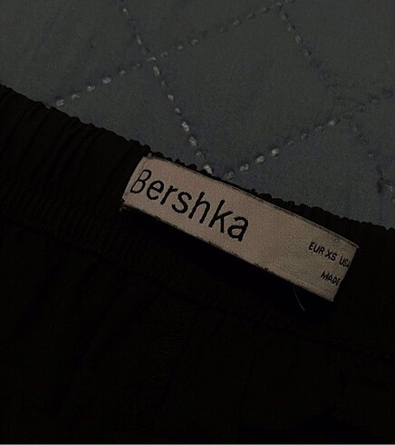 xs Beden siyah Renk bershka paraşüt pantolon