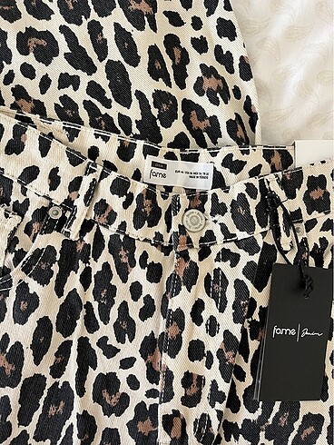 l Beden FAME LEOPAR JEANS