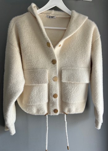 Zara Düğmeli Beyaz Midi Kadın Ceket