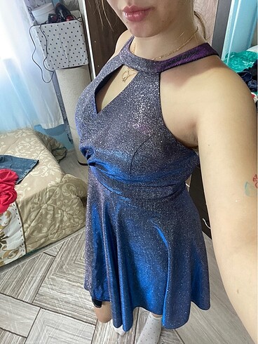 Mor ve mavi yansımalı simli abiye - Görsel 5