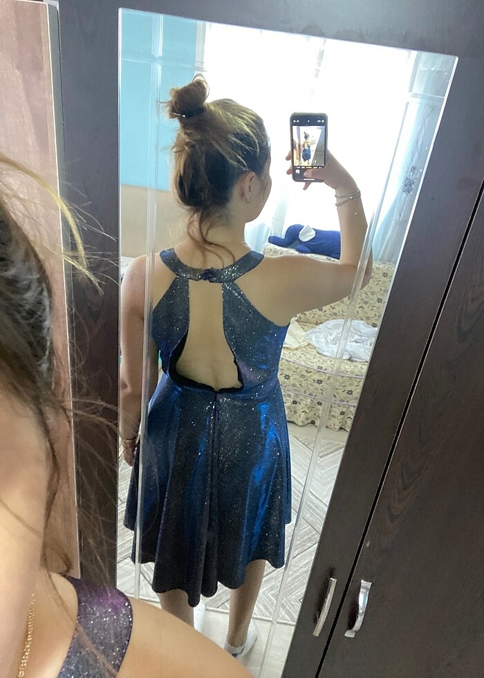 Mor ve mavi yansımalı simli abiye - Görsel 3