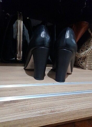 Diğer Siyah stiletto
