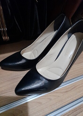 40 Beden siyah Renk Siyah stiletto