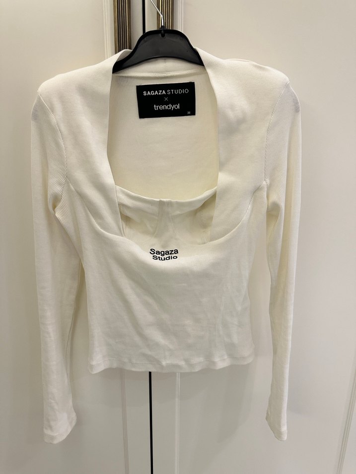 Beyaz Baskılı Mini Uzun Kollu Bluz - Görsel 2