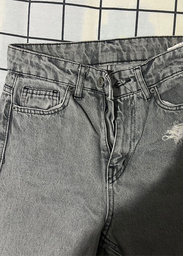 Stradivarius MomJean - Görsel 3